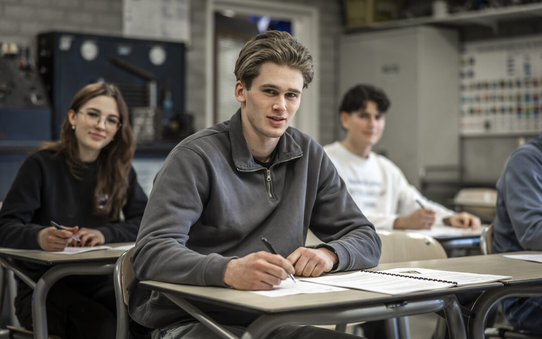 Examen A1 en A2 binnenkort beschikbaar!📢